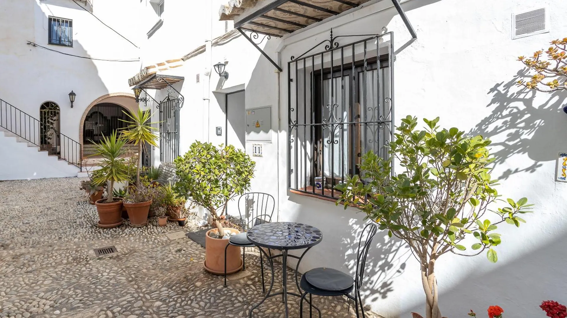 Plaza Cadiz 11 Sea Views location